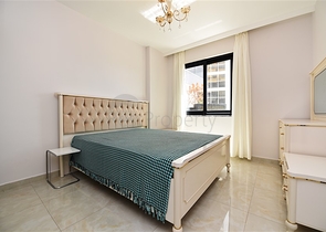 شقة بتصميم غرفتين وصالة  - ضمن مجمع حديث في مهموتلار 