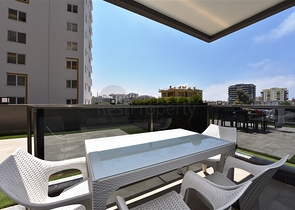 شقة بتصميم غرفتين وصالة  - ضمن مجمع حديث في مهموتلار 