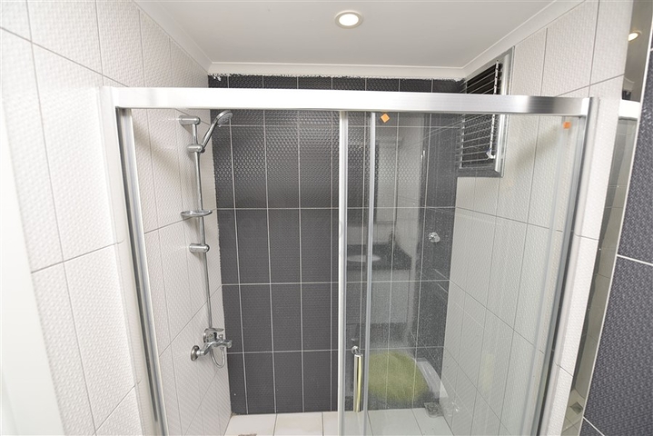 غرفة وصالة مفروشة ضمن مجمع بخدمات خمس نجوم في افسلار 