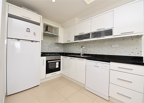 غرفة وصالة مفروشة ضمن مجمع بخدمات خمس نجوم في افسلار 