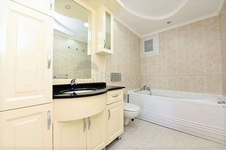 اطلالة بحر مباشرة - غرفتين نوم وصالة مفروشة بالكامل - مهموتلار