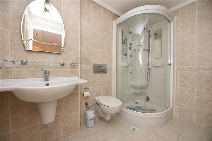 اطلالة بحر مباشرة - غرفتين نوم وصالة مفروشة بالكامل - مهموتلار