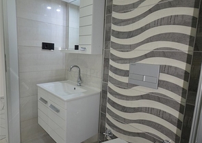 مجمع سكني حديث في مركز الانيا -للراغبين بالاستثمار 