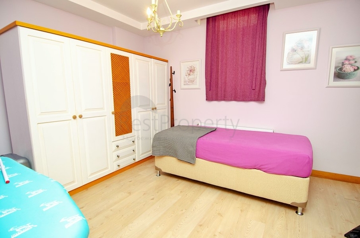 فيلا 6 + 2 في وسط لارا أنطاليا 200 م إلى البحر