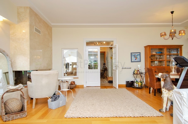 فيلا 6 + 2 في وسط لارا أنطاليا 200 م إلى البحر