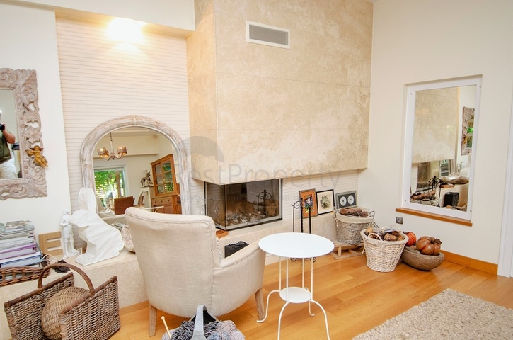 فيلا 6 + 2 في وسط لارا أنطاليا 200 م إلى البحر