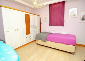 فيلا 6 + 2 في وسط لارا أنطاليا 200 م إلى البحر