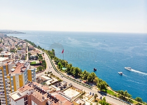 فيلا 6 + 2 في وسط لارا أنطاليا 200 م إلى البحر