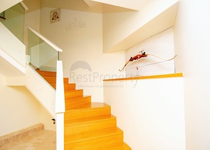 فيلا 6 + 2 في وسط لارا أنطاليا 200 م إلى البحر