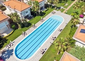 فيلا 6 + 2 في وسط لارا أنطاليا 200 م إلى البحر