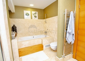 فيلا 6 + 2 في وسط لارا أنطاليا 200 م إلى البحر