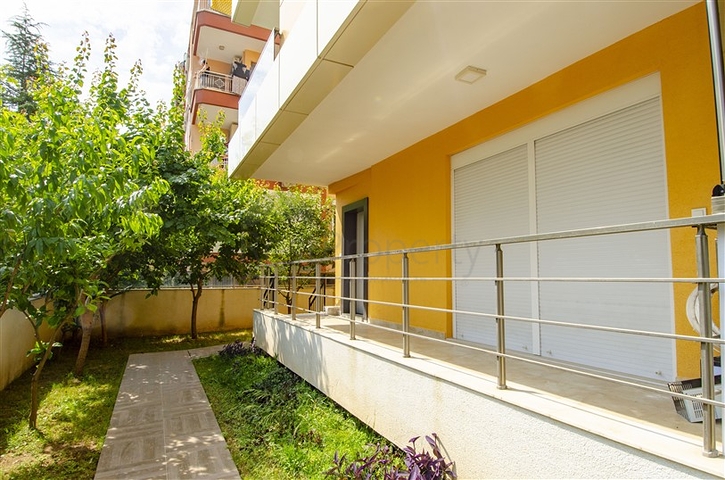 شقة 1 + 1 في منطقة ليمان في كونيالتي أنطاليا