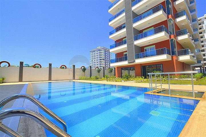 غرفتين وصالة ضمن مجمع سكني حديث في مهموتلار 