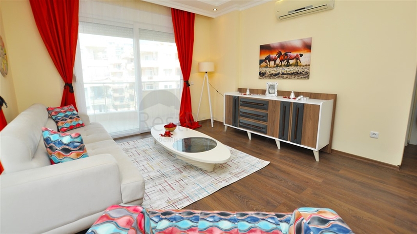 شقة مؤثثة بتصميم غرفتين وصالة - بسعر جيد في مهموتلار 