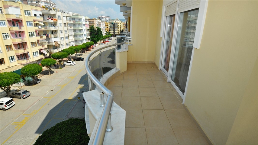 شقة مؤثثة بتصميم غرفتين وصالة - بسعر جيد في مهموتلار 