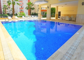 شقة مؤثثة بتصميم غرفتين وصالة - بسعر جيد في مهموتلار 