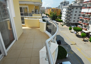 شقة مؤثثة بتصميم غرفتين وصالة - بسعر جيد في مهموتلار 