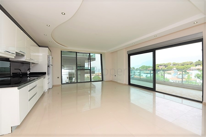 اطلالة بحر - غرفتي نوم وصالة  في كارجي جاك 