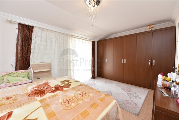 دوبلكس مؤثثة في مركز الانيا 