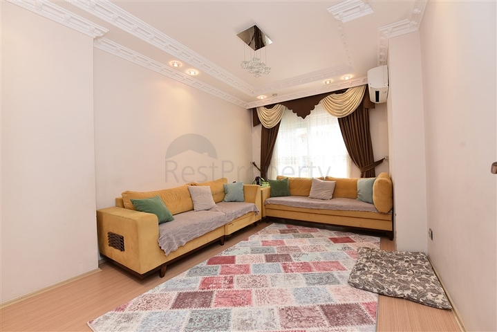 دوبلكس مؤثثة في مركز الانيا 