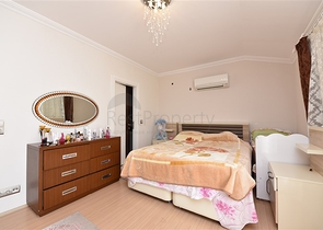 دوبلكس مؤثثة في مركز الانيا 