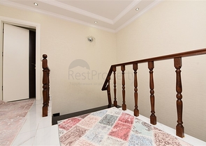 دوبلكس مؤثثة في مركز الانيا 