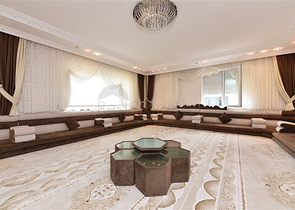 دوبلكس مؤثثة في مركز الانيا 