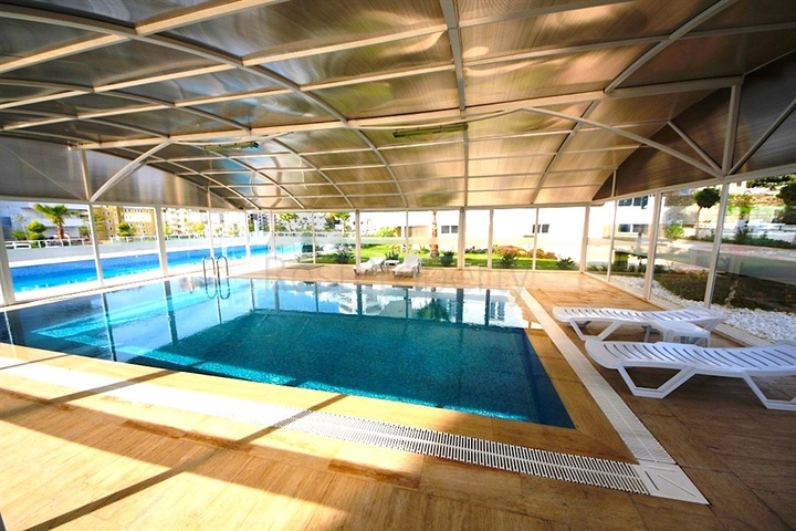 غرفتي نوم وصالة ضمن مجمع سكني في مهموتلار -بسعر جيد 