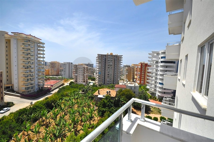 غرفتي نوم وصالة ضمن مجمع سكني في مهموتلار -بسعر جيد 