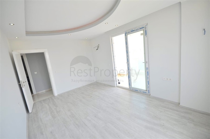 غرفتي نوم وصالة ضمن مجمع سكني في مهموتلار -بسعر جيد 