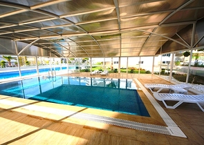 غرفتي نوم وصالة ضمن مجمع سكني في مهموتلار -بسعر جيد 