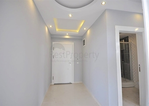 غرفتي نوم وصالة ضمن مجمع سكني في مهموتلار -بسعر جيد 