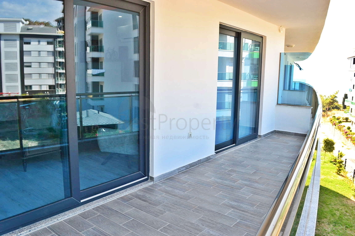 اطلالة بحرية - غرفة نوم وصالة ضمن مجمع في كارجي جاك