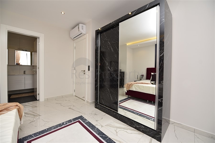 اول صف على البحر - غرفتي نوم وصالة ضمن مجمع حديث 