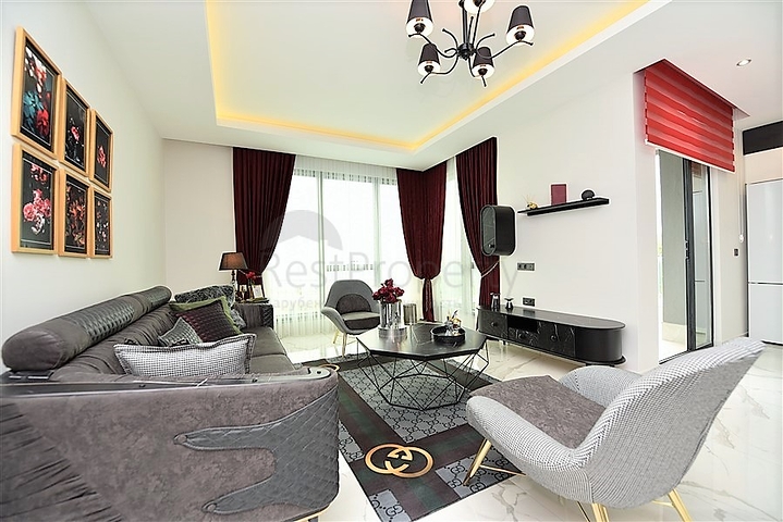 اول صف على البحر - غرفتي نوم وصالة ضمن مجمع حديث 