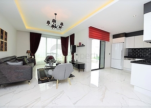 اول صف على البحر - غرفتي نوم وصالة ضمن مجمع حديث 