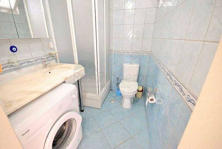 شقة فسيحة 3 + 1 مع أثاث في Camyuva Kemer