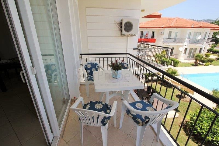 شقة فسيحة 3 + 1 مع أثاث في Camyuva Kemer