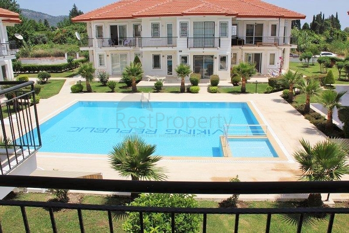 شقة فسيحة 3 + 1 مع أثاث في Camyuva Kemer