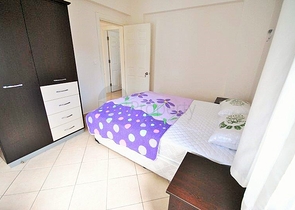 شقة فسيحة 3 + 1 مع أثاث في Camyuva Kemer