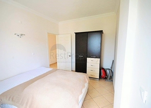 شقة فسيحة 3 + 1 مع أثاث في Camyuva Kemer