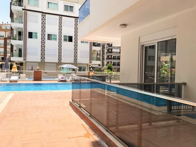 شقة 1 +1 في منطقة ليمان كونيالتي أنطاليا