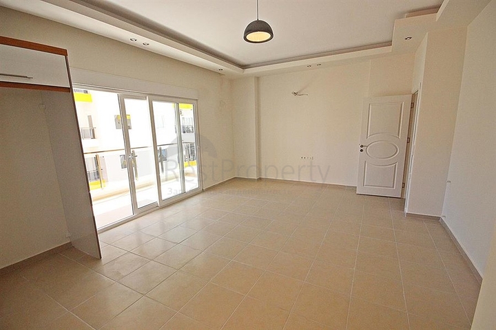 شقة غرفتين وصالة ضمن مجمع حديث قريب من الشاطئ في مهموتلار / الانيا 