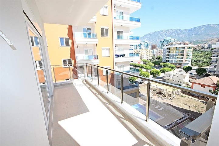 شقة غرفتين وصالة ضمن مجمع حديث قريب من الشاطئ في مهموتلار / الانيا 