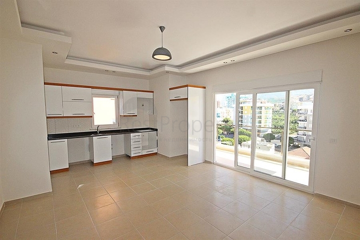 شقة غرفتين وصالة ضمن مجمع حديث قريب من الشاطئ في مهموتلار / الانيا 