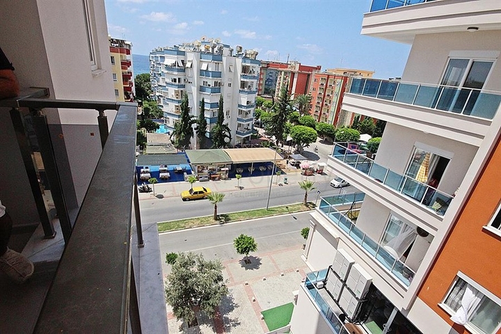 شقة غرفتين وصالة ضمن مجمع حديث قريب من الشاطئ في مهموتلار / الانيا 