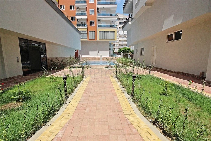 شقة غرفتين وصالة ضمن مجمع حديث قريب من الشاطئ في مهموتلار / الانيا 