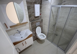 شقة غرفتين وصالة ضمن مجمع حديث قريب من الشاطئ في مهموتلار / الانيا 