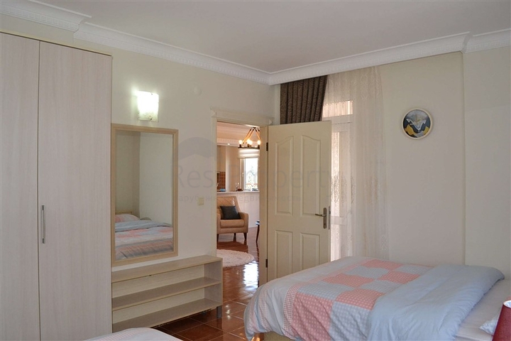 غرفتين وصالة مفروشة - قريبة من شاطئ البحر 