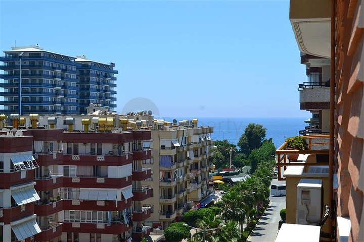 غرفتين وصالة مفروشة - قريبة من شاطئ البحر 